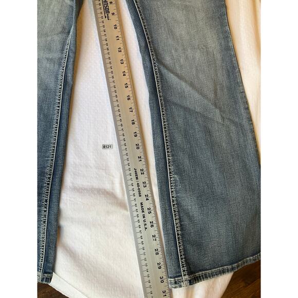 Indigo United Women Flared Jeans size 15 Blue Mid Rise Stretch Boot Cut NWT - Picture 4 of 11